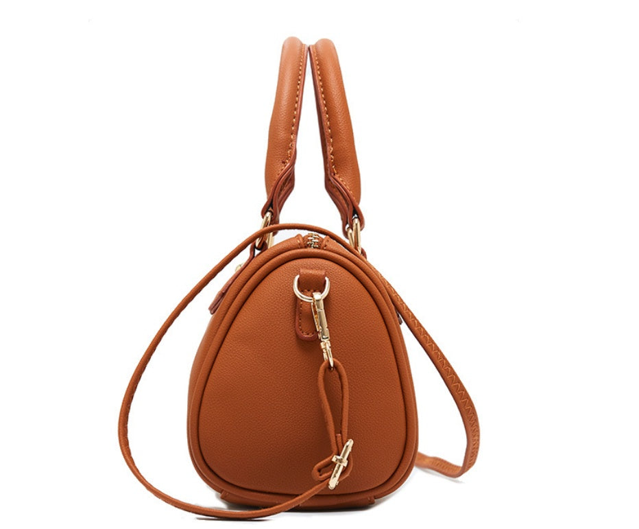 Women's fashionable Pillow Bag Leather Large Capacity Shoulder Bag Multi Zipper Pocket Crossbody Bag Women's Shoulder Bag