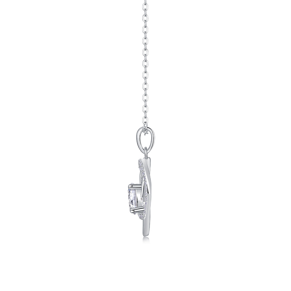Luxe damesketting van 925 sterling zilver met in elkaar grijpende hartjes van moissanite en diamanten. Modieuze hanger voor dames.