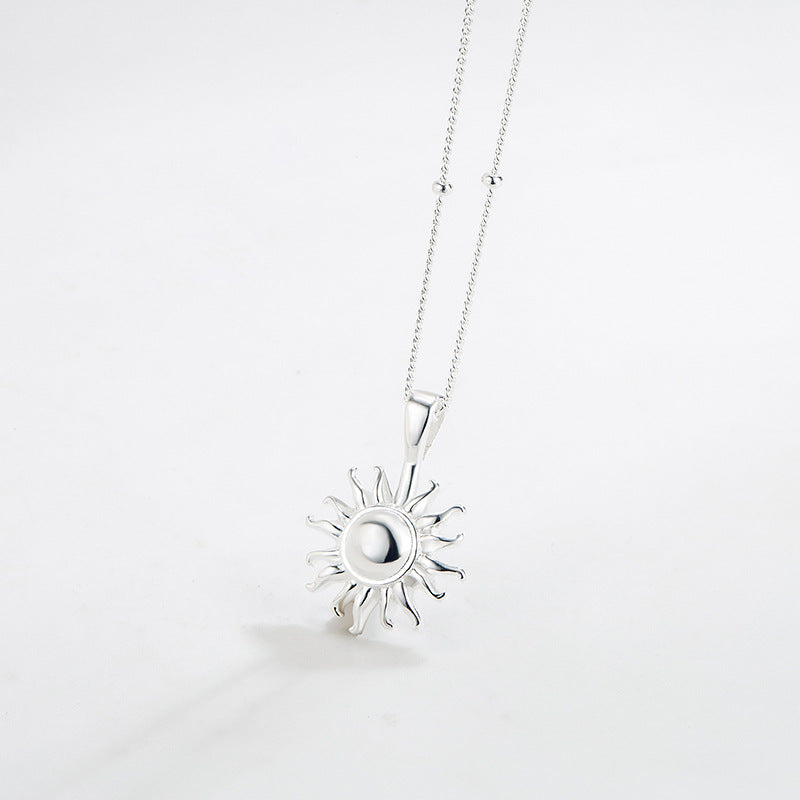 Fashionable Women's Sunflower Necklace