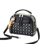 Women's Larg capacity shoulder Messenger Bag