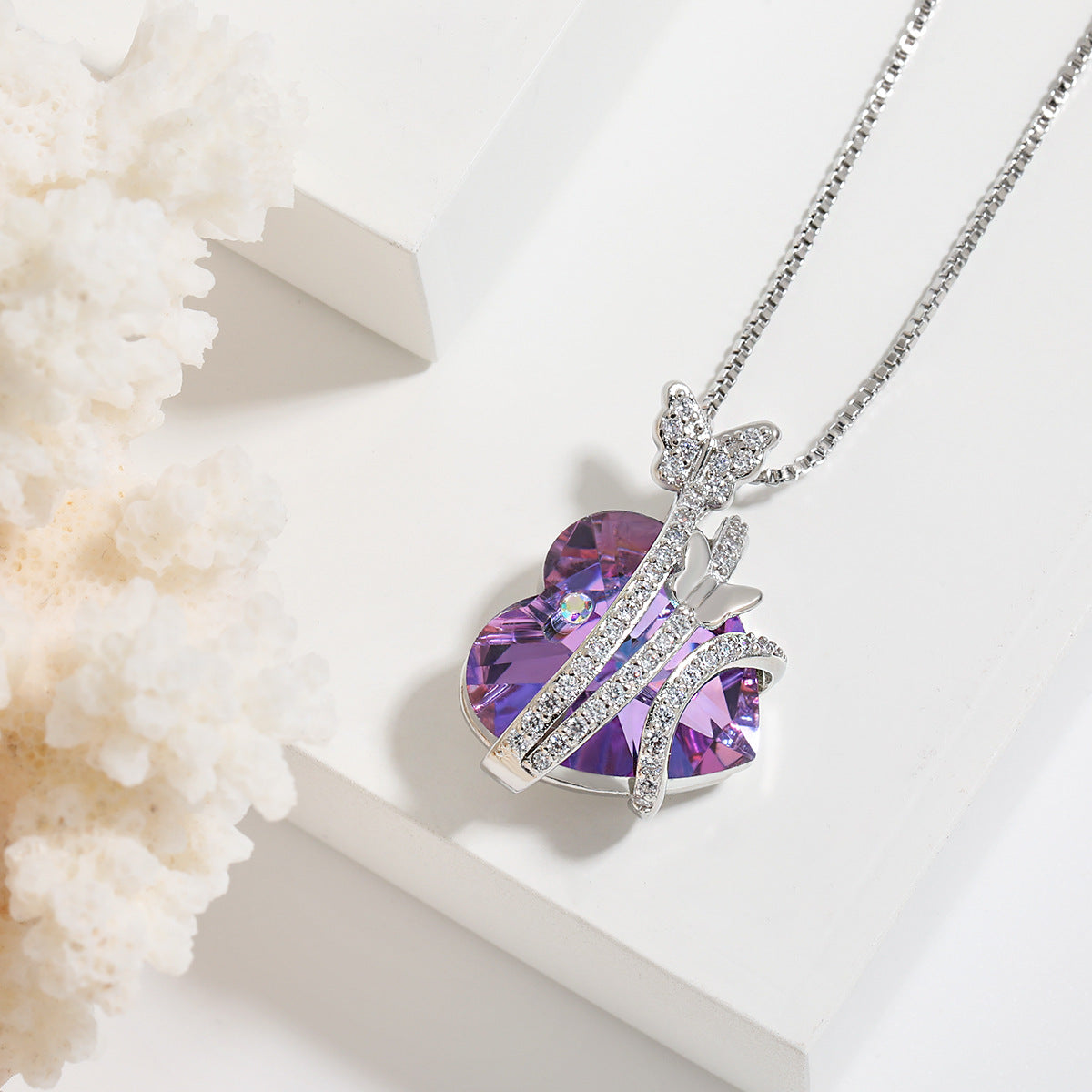 New Women's Butterfly Love Necklace