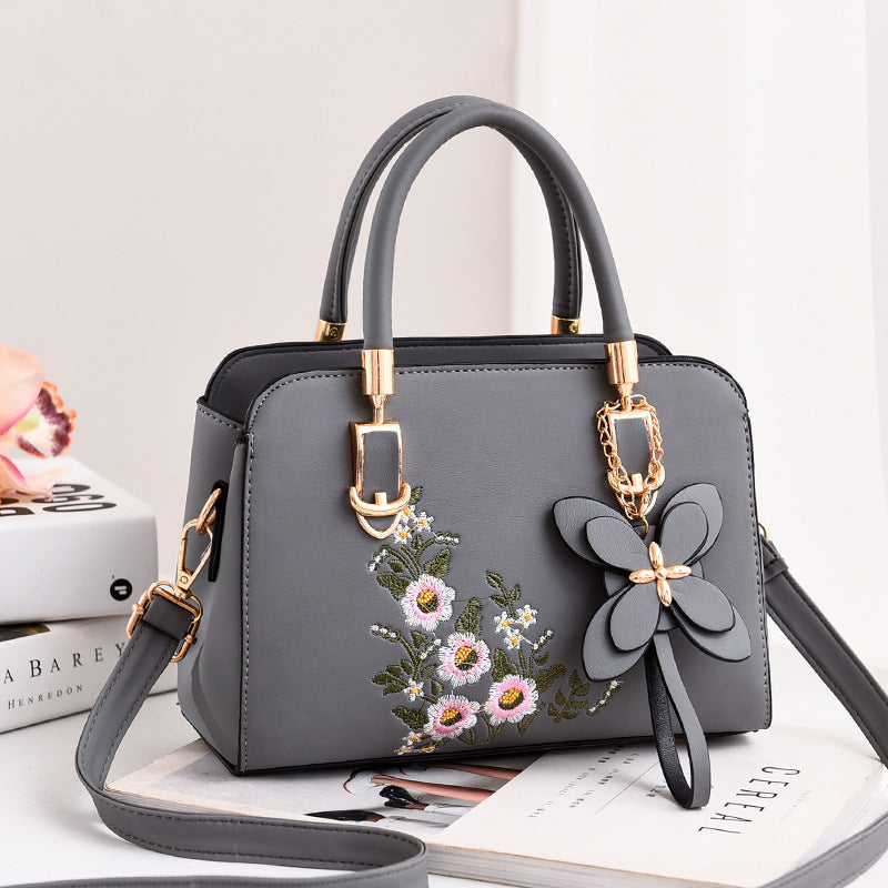 Fashionable Women's Bag - Acquisti Online