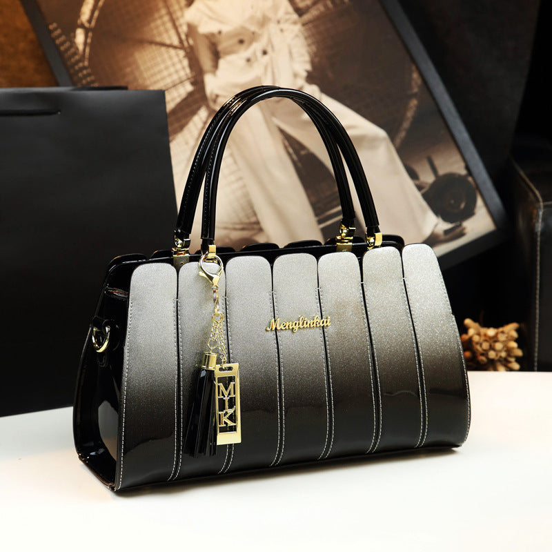 Fashionable women's All-match handbag