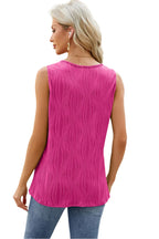Effen damesvest met ronde hals en losse top met metalen ring