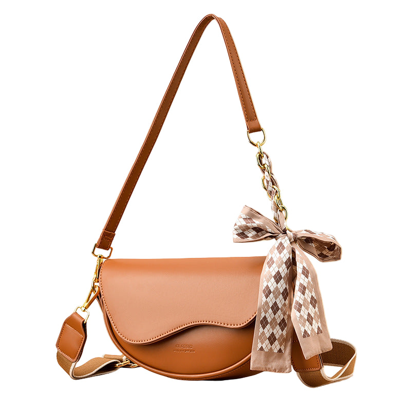 Women's Shoulder Bag Original Leather Large Capacity Crossbody Bag Zipper Lock Women's Fashion Underarm Saddle Bag