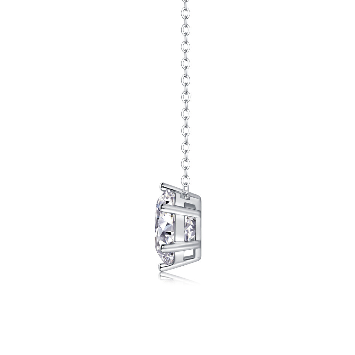 Luxe damesketting van S925 sterling zilver met moissanite diamanten hanger in ronde vorm.