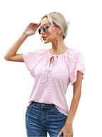 Blouse met oogjes en strik aan de hals en fladdermouwen voor dames