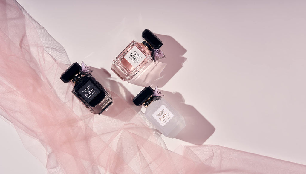 Victoria's Secret Tease Eau de Parfum, noten van witte gardenia, Anjou peer en zwarte vanille, parfums voor vrouwen (3,4 oz)