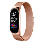 Orologio digitale intelligente alla moda con cinturino in maglia di acciaio inossidabile, orologio digitale con monitoraggio del fitness, orologio digitale con promemoria intelligente
