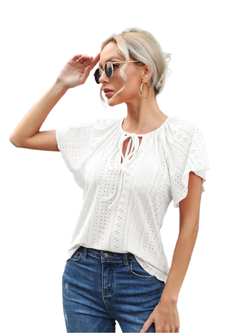 Blouse met oogjes en strik aan de hals en fladdermouwen voor dames