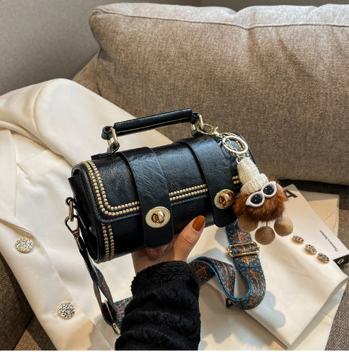 Women's Versatile Fashion Portable Messenger Bag