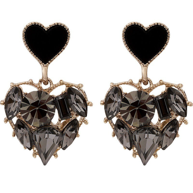 High grade black heart-shaped earrings for women