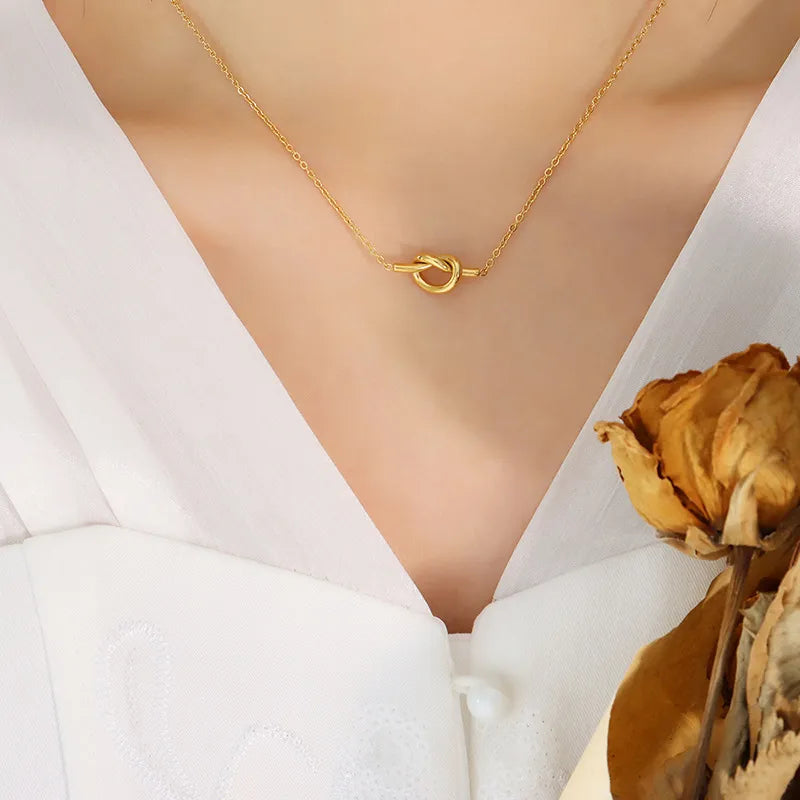 18K Gold-Plated Knotted Women's Necklace