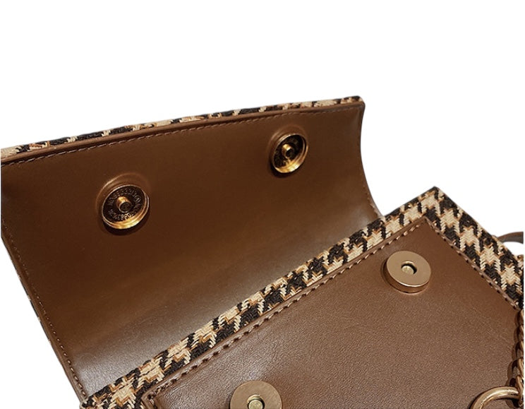 Women's Fashionable Simple Crossbody Shoulder Bag Zipper Pocket Polyester Texture Small Square Crossbody Shoulder Bag