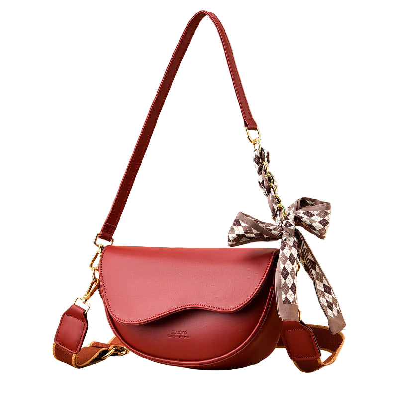 Women's Shoulder Bag Original Leather Large Capacity Crossbody Bag Zipper Lock Women's Fashion Underarm Saddle Bag