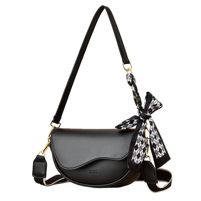 Women's Shoulder Bag Original Leather Large Capacity Crossbody Bag Zipper Lock Women's Fashion Underarm Saddle Bag