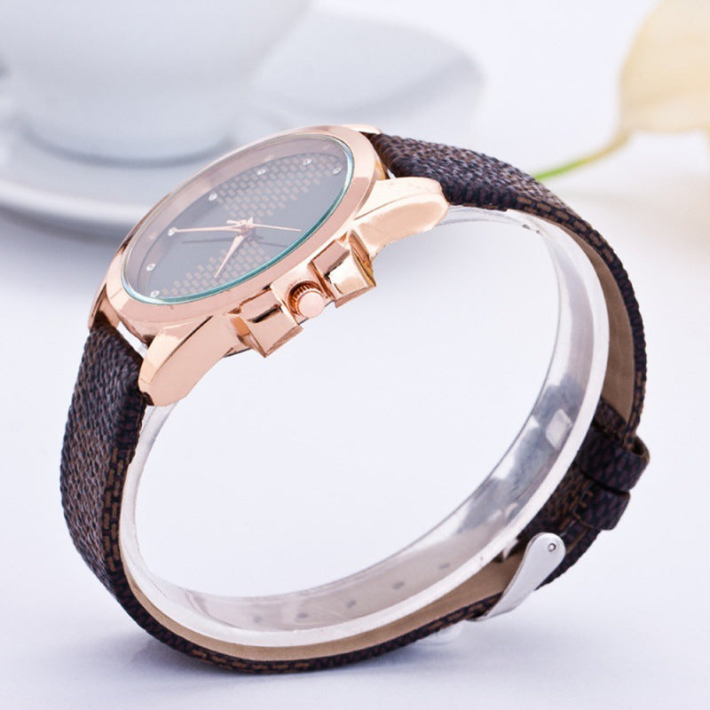 Men's Fashionable Personality Plaid Men's Casual Quartz Watch Original Leather Band Alloy Case Style Men's Quartz Watch