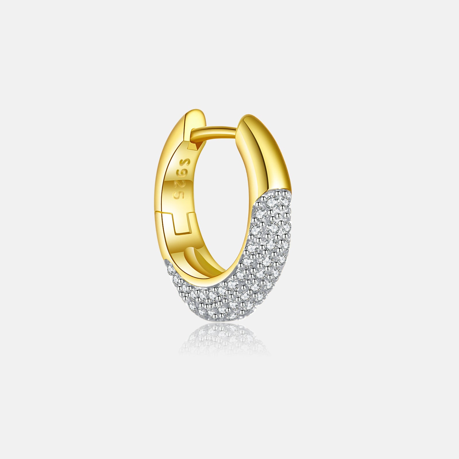 Luxe oorbellen voor dames, gemaakt van S925 sterling zilver en 18 karaats verguld goud, met tweekleurige micro-pavé zirkonia steentjes.