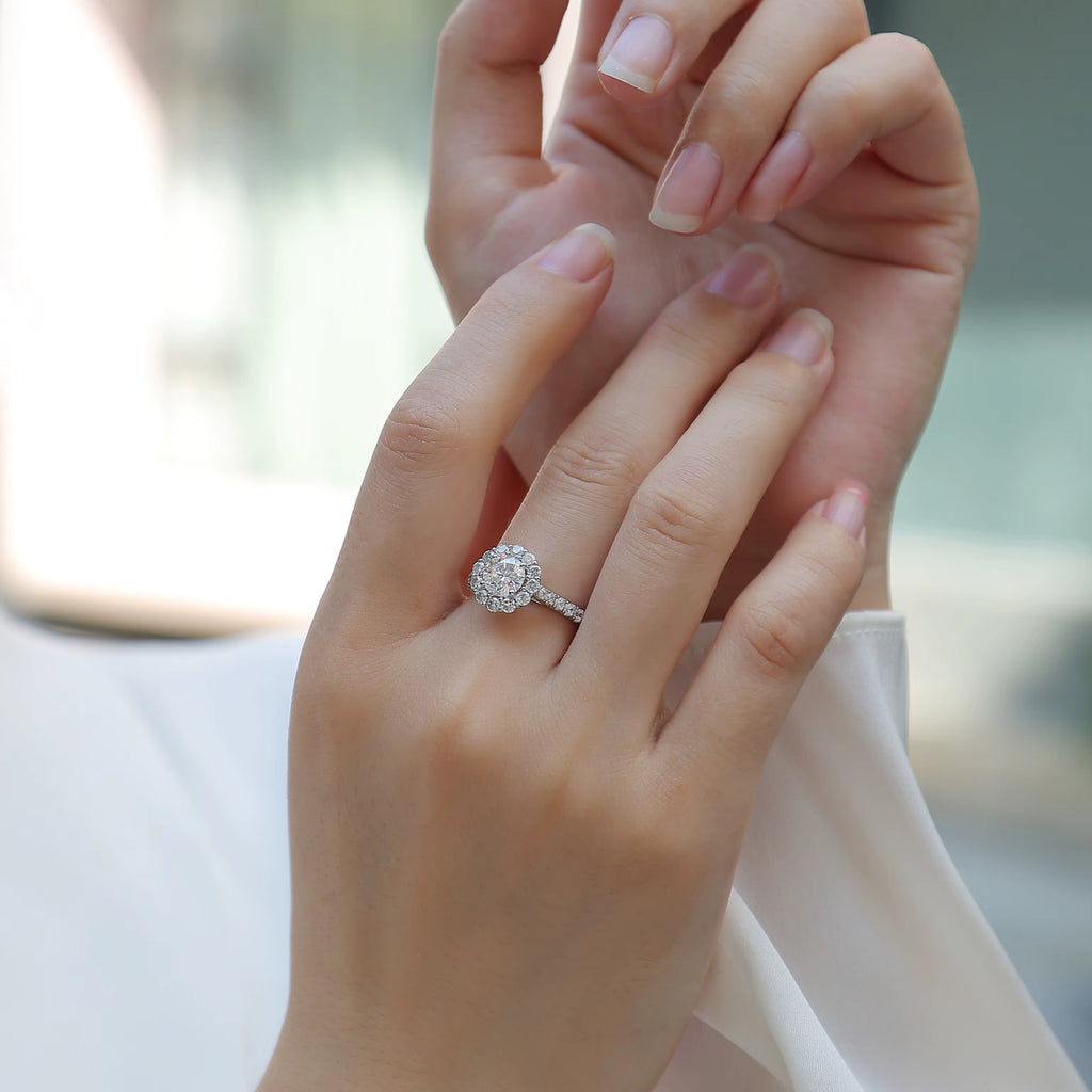 Women's Luxury Ring Moissanite Large Diamond 925 Sterling Silver Alternative Elegant Moissanite Fashion Women's Rings