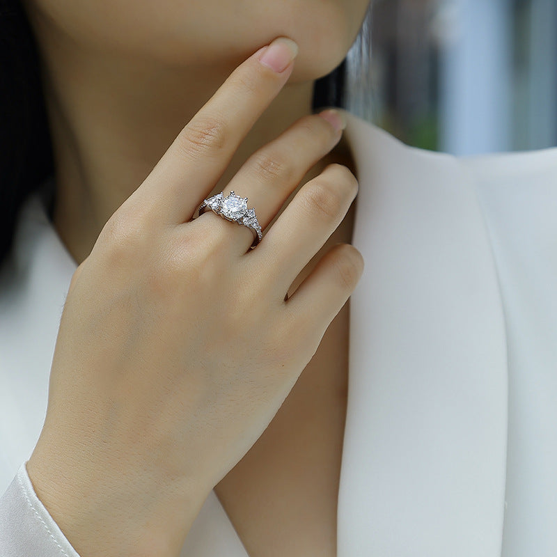 Women Luxury Ring 925 Sterling Silver Rhodium Plated  Moissanite Diamond Ring High Quality Women Engagement Ring