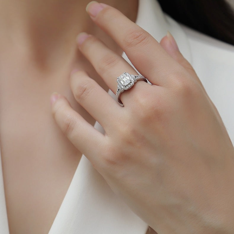 Women's Luxury Ring 925 Sterling Silver Square Moissanite Diamond Ring High Quality Fashion Women Engagement Rings