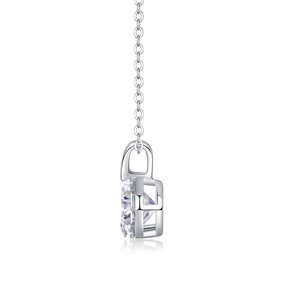 Luxe mode-halsketting met diamanten hanger en V-ketting met diamanten en zilveren ornamenten van Mosan-diamanten. 