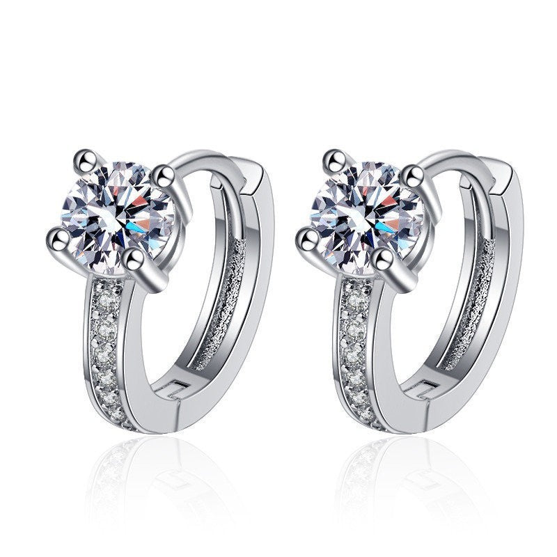 Elegant Golden Micro-inlaid Four-claw Round Earrings