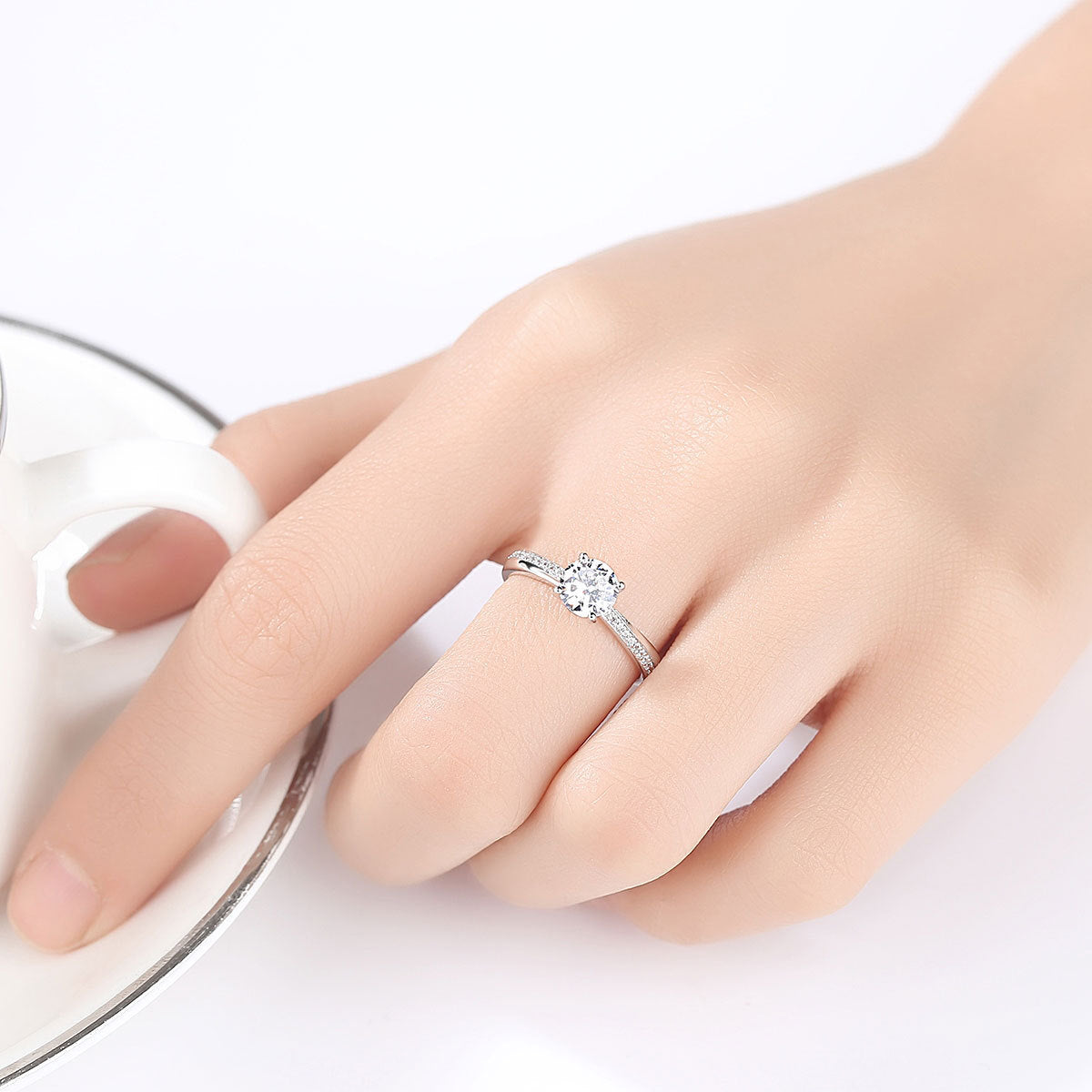 Women Luxury Rings S925 Sterling Silver Gemstone Diamond High Quality Ring Fashionable Women's Engagement Rings