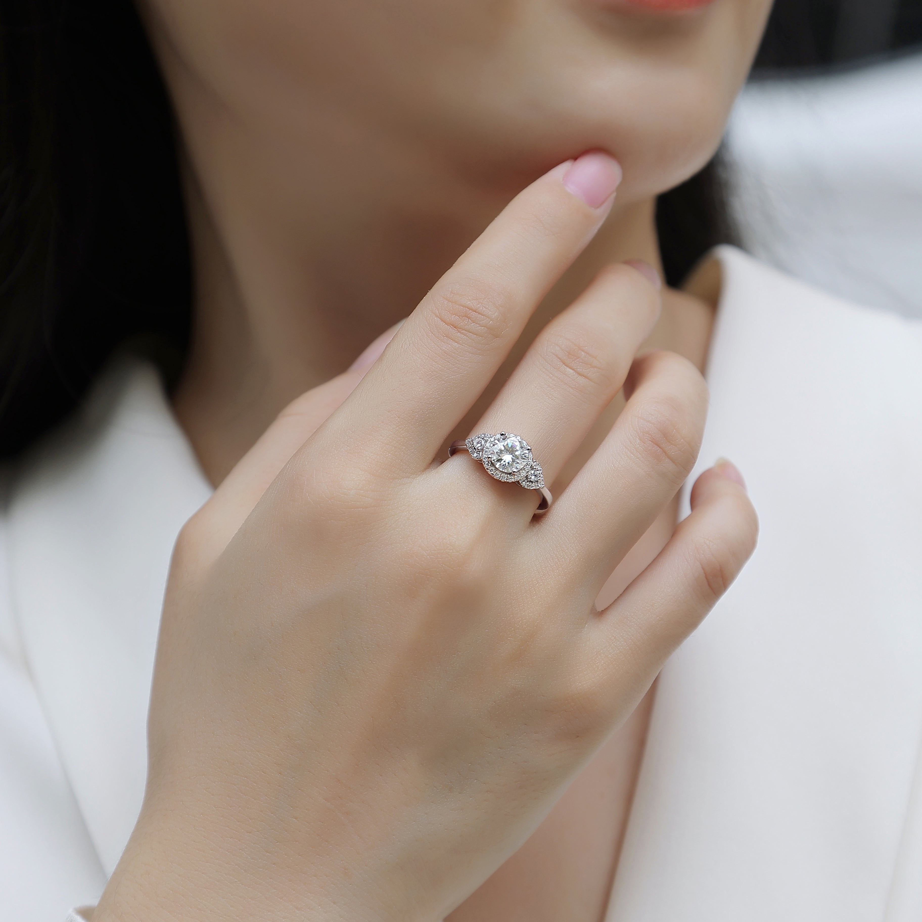 Women Luxury Ring Moissanite Large Diamond 925 Sterling Silver Rhodium Plated Ring Classics Design Engagement Ring