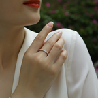 Women's Luxury Ring Moissanite Diamond Ring 925 Sterling Silver Rhodium Plated Fashionable Women Engagement Ring