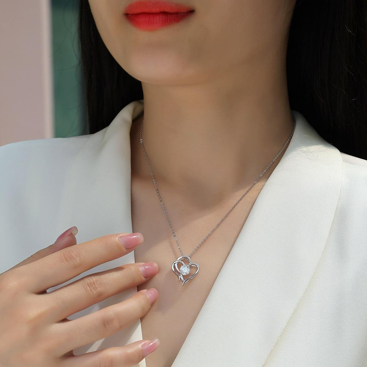 Women Luxury Necklace 925 Sterling Silver Moissanite Diamond Heart To Heart Connected Fashion Women Pendant Necklace