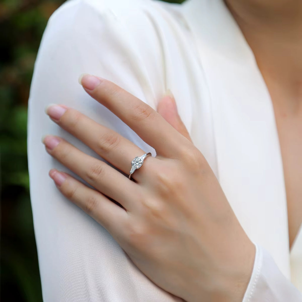 Women Luxury Ring Moissanite Diamond 925 Sterling Silver Ring Gold Silver High-End Jewelry Women Enagagement Ring