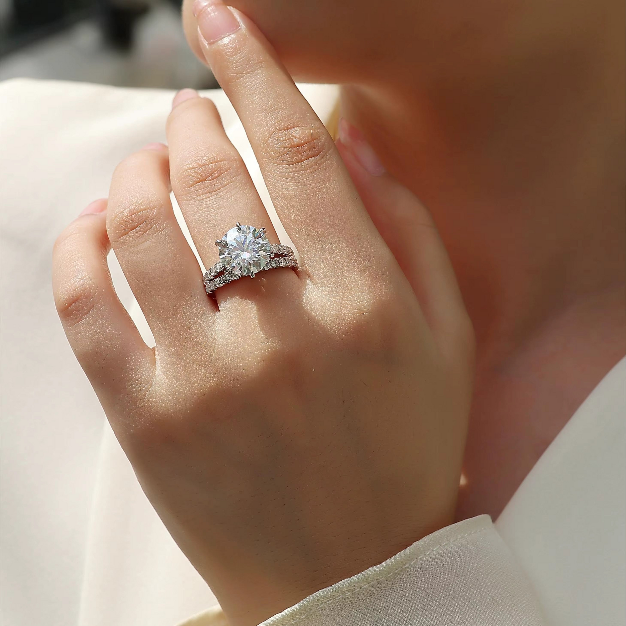 Women's Luxury Ring Moissanite Large Diamond Rings S925 Sterling Silver Rings 18K White Gold Plated Engagement Ring