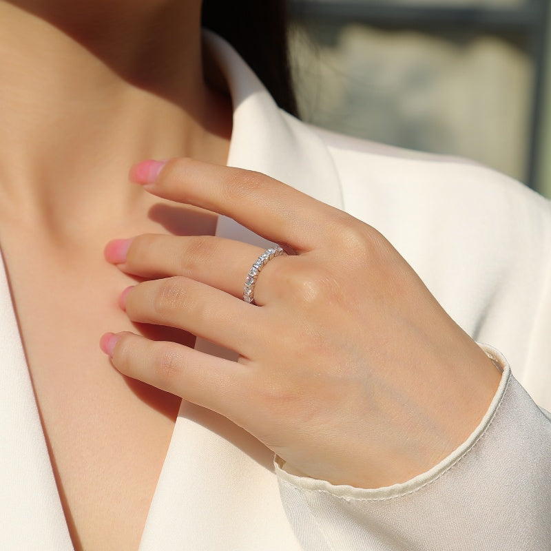 Women Luxury Ring 925 Sterling Silver Moissanite Diamond Ring High-End 18K White Gold Women Engagement Silver Ring